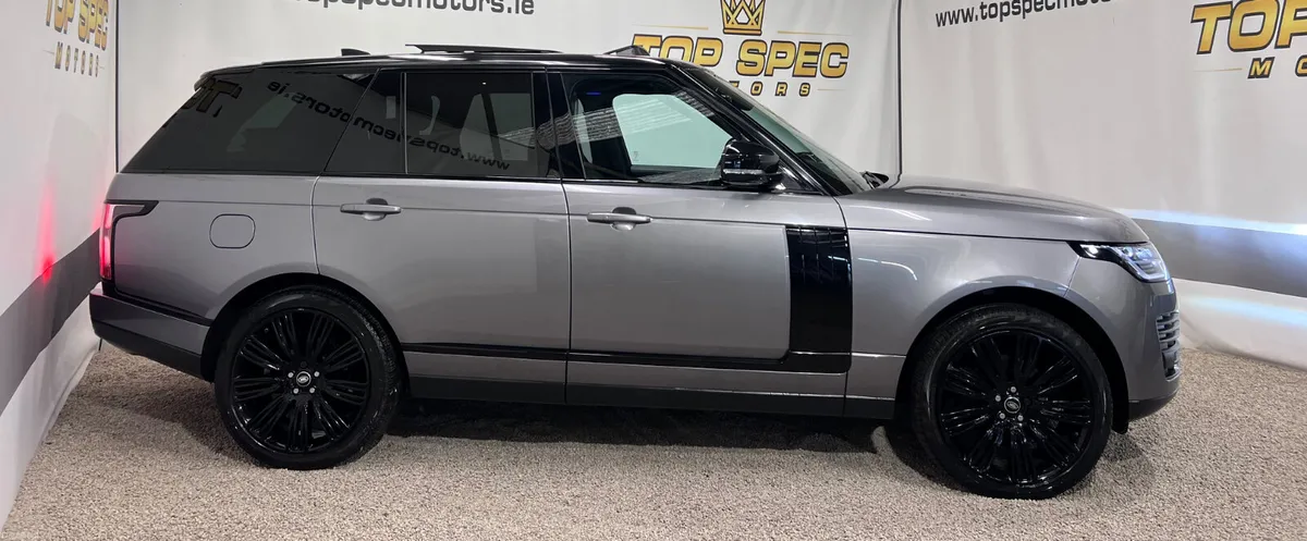 Land Rover Range Rover 3.0ltr Westminster Black E - Image 4