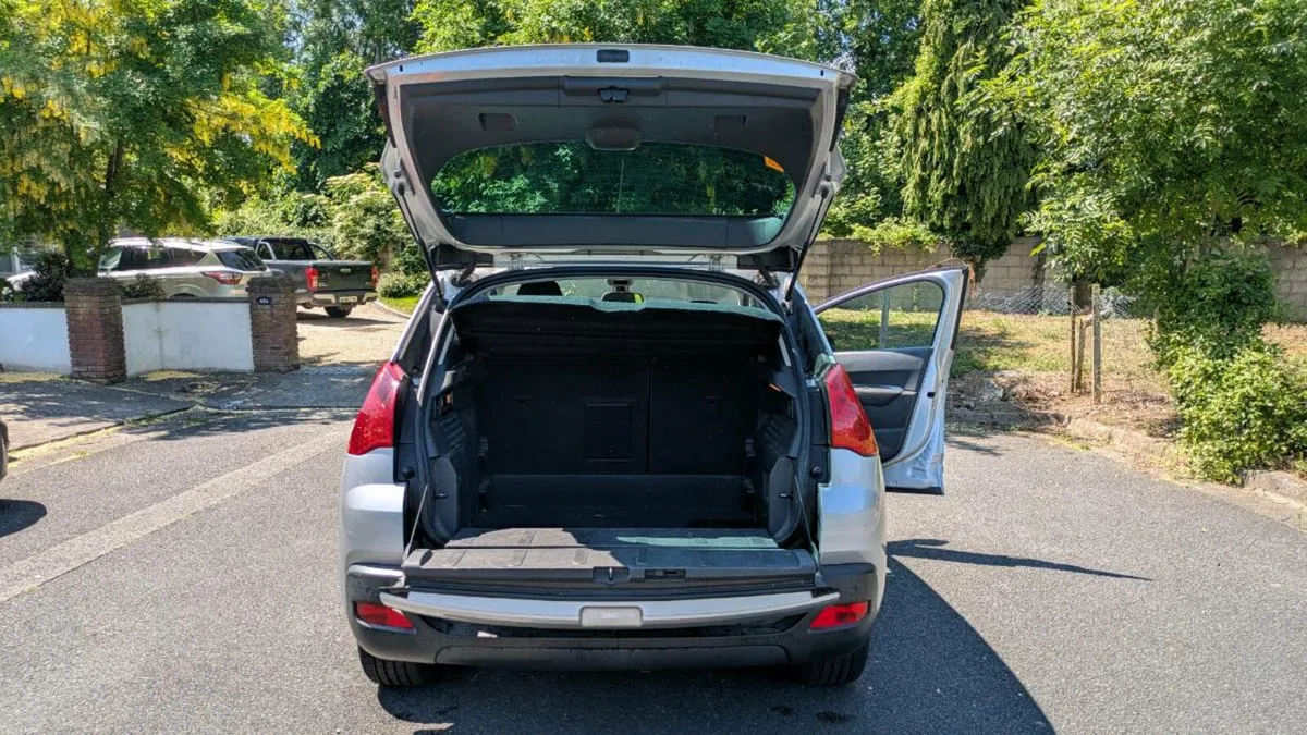 Peugeot 3008 AUTOMATIC - Image 3