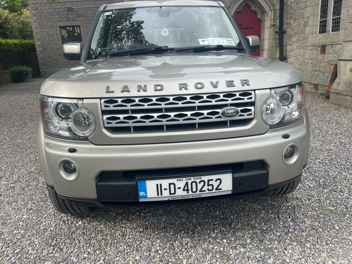 2011 Landrover Discovey 4 HSE 7 Seats - Image 2