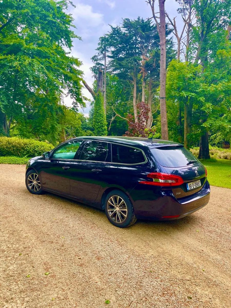 Peugeot 308 SW  Automatic, Panoramic roof - Image 4