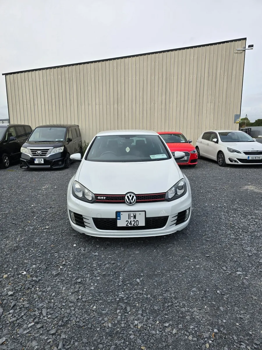 2011 Volkswagen Golf GTI Adidas Edition - Image 3