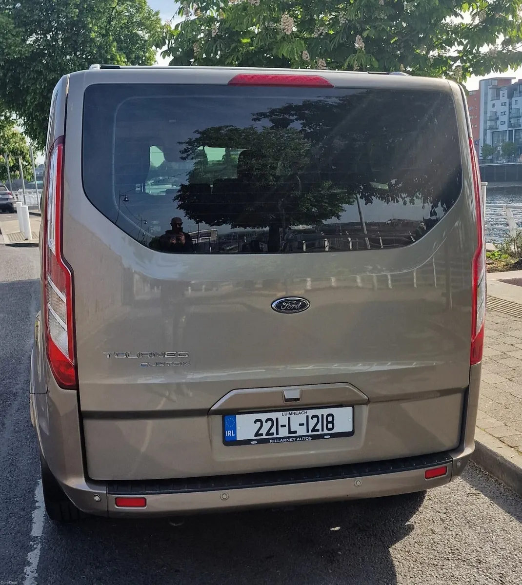 Ford Tourneo Custom 2022 - Image 4