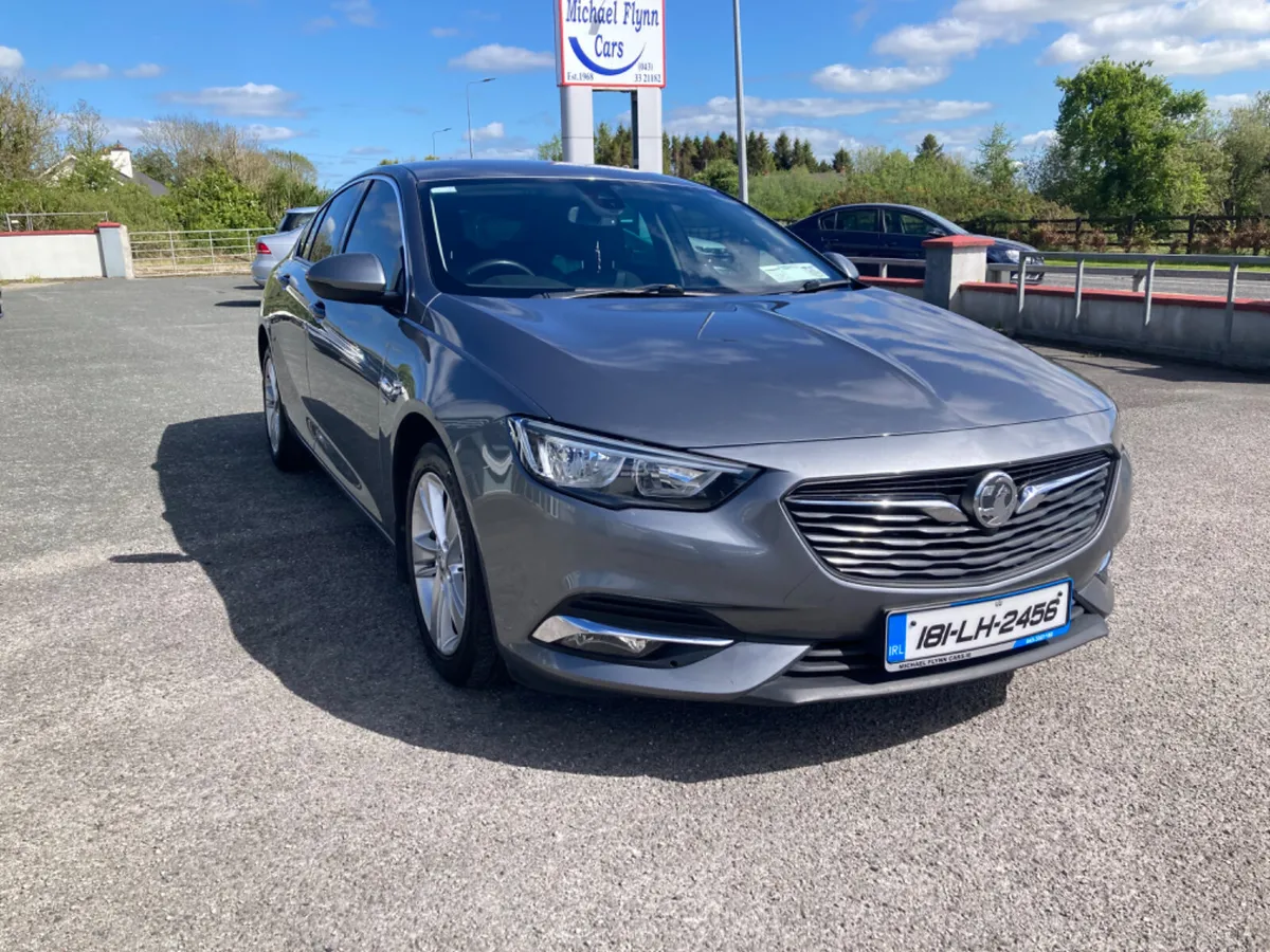 Vauxhall Insignia 1.6 CDTi SRI FSH 2018 - Image 2