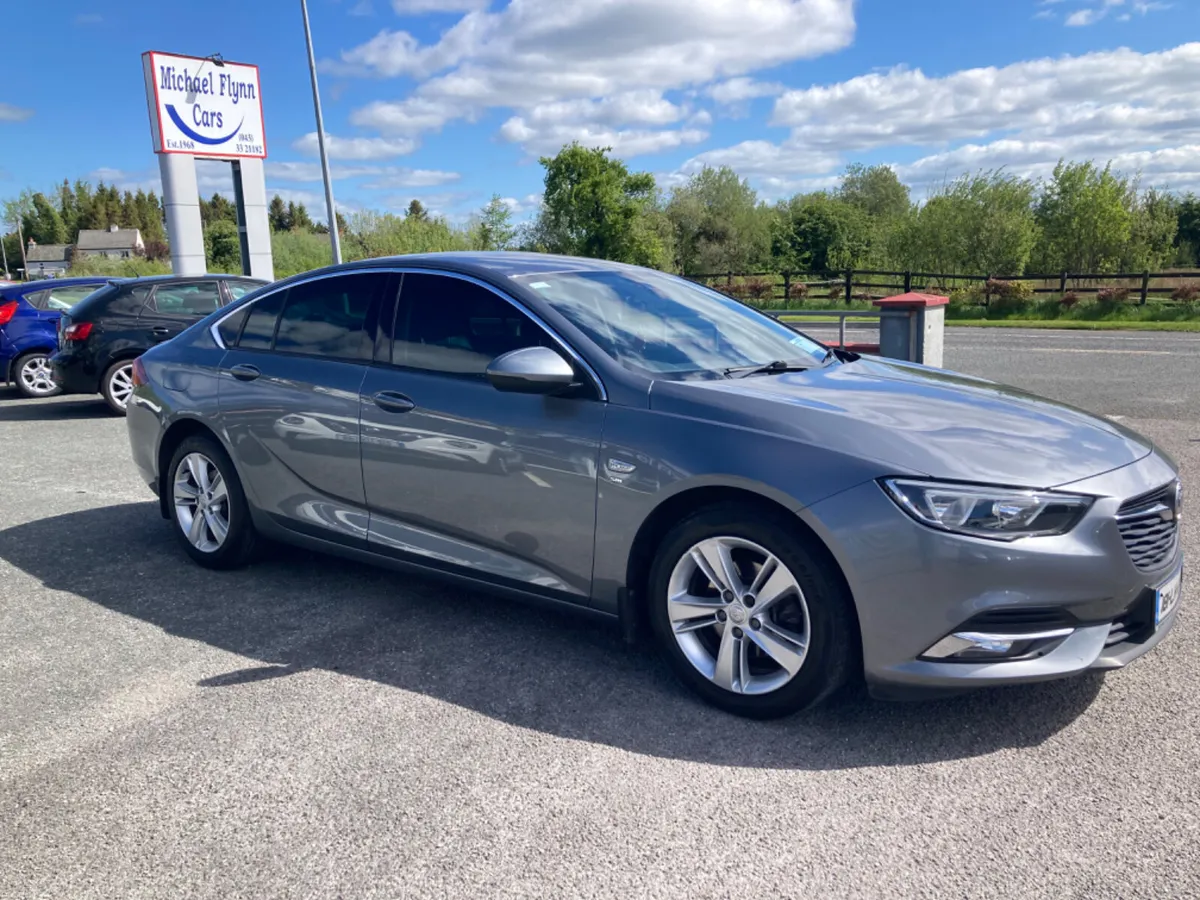 Vauxhall Insignia 1.6 CDTi SRI FSH 2018 - Image 4