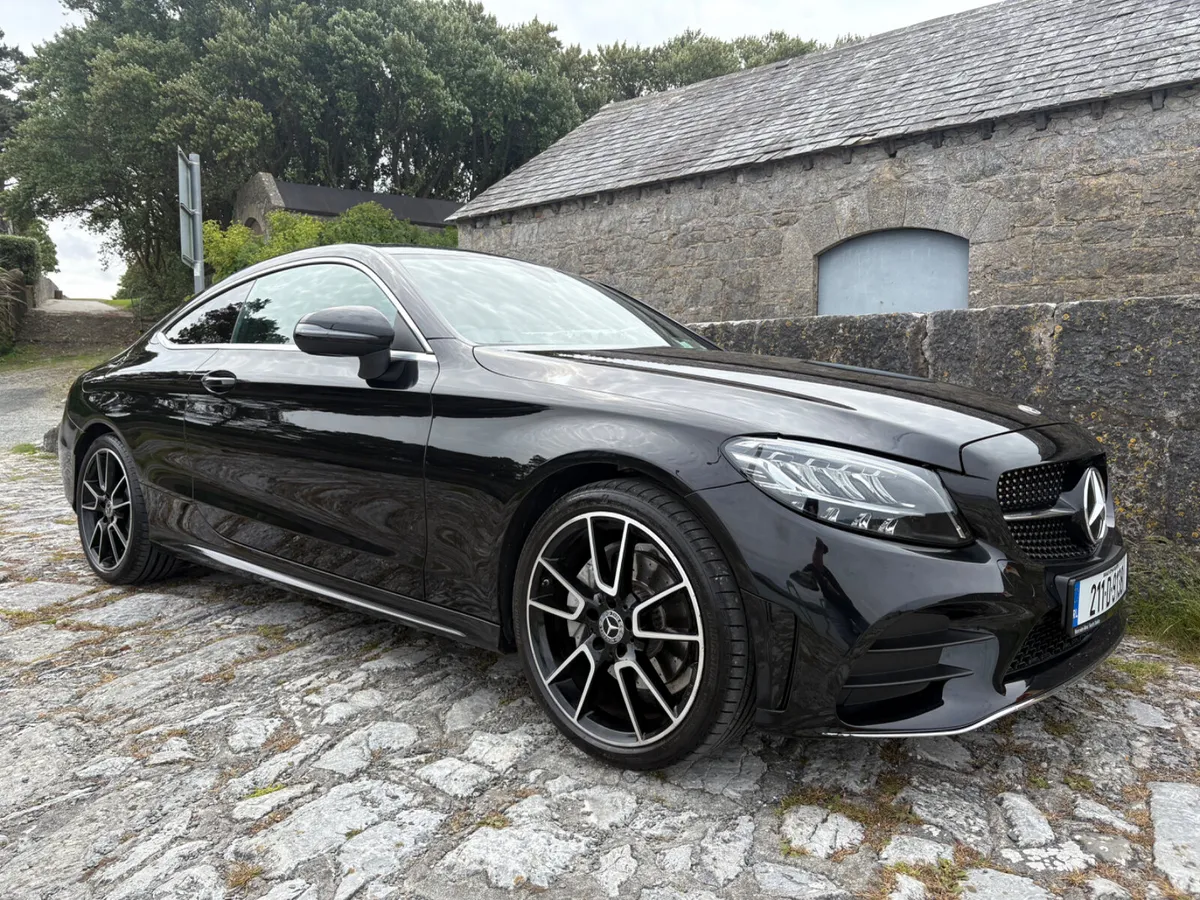 Mercedes-Benz C180 AMG Coupe - Image 3
