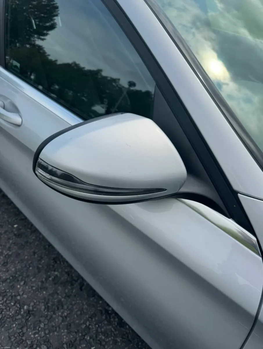 Mercedes-Benz C-Class 2018 - Image 2