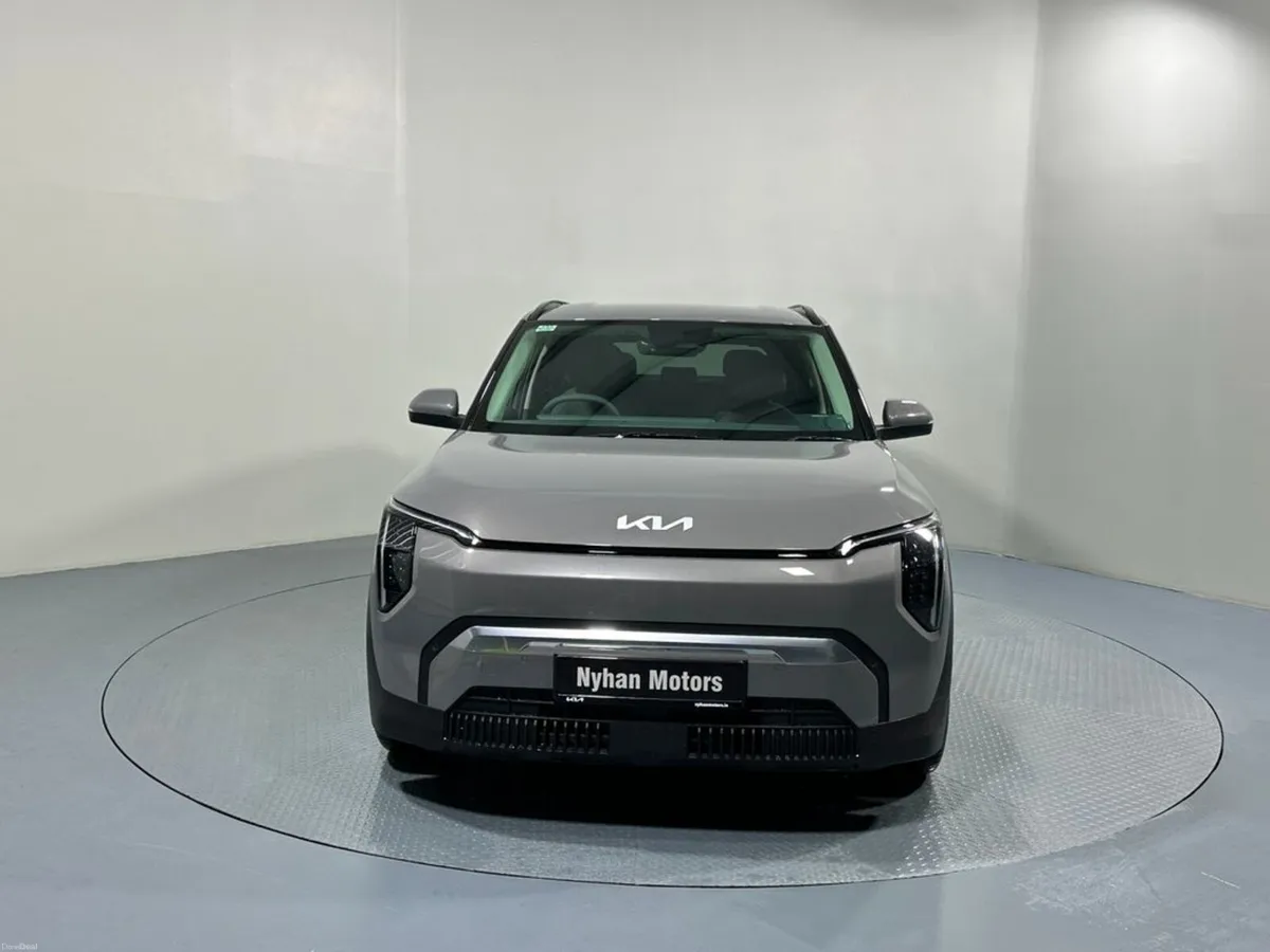 Kia EV3 K3 Long Range 251 81KW/H  610KMS (2025) - Image 2