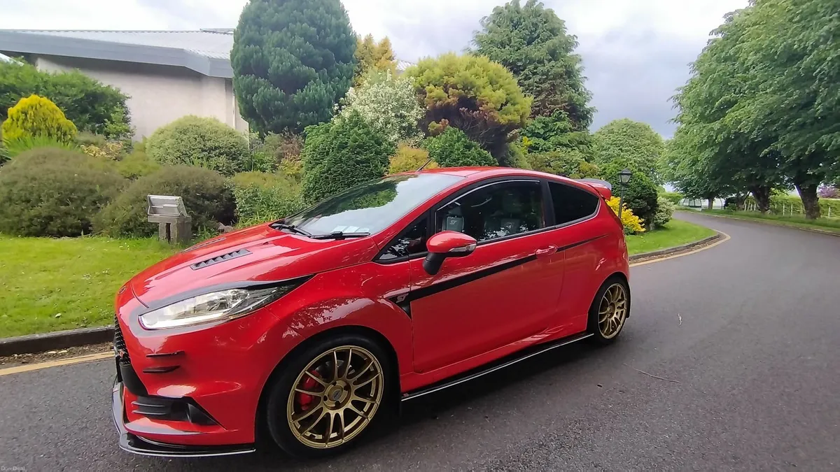 FORD FIESTA ST3 NEW NCT 04/27 - Image 2