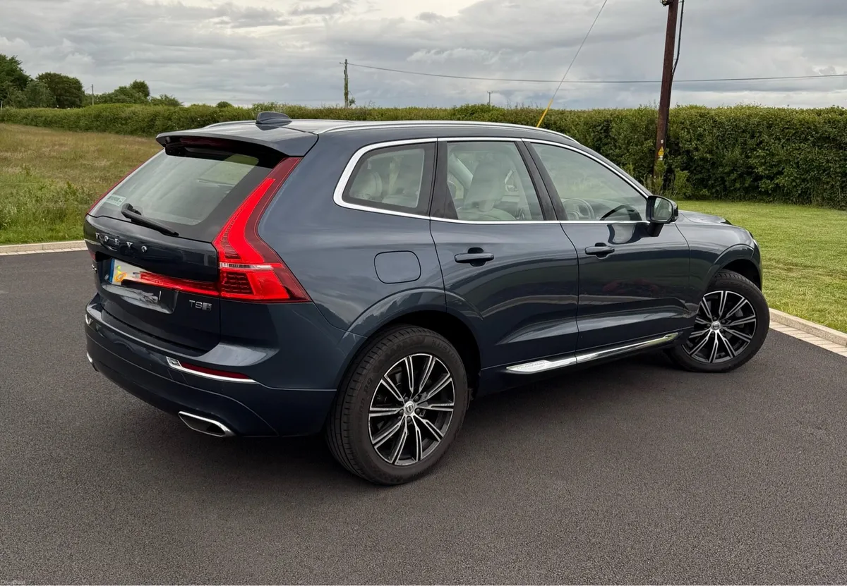 Pristine 202 Volvo XC60 Inscription T8 PHEV AWD - Image 3