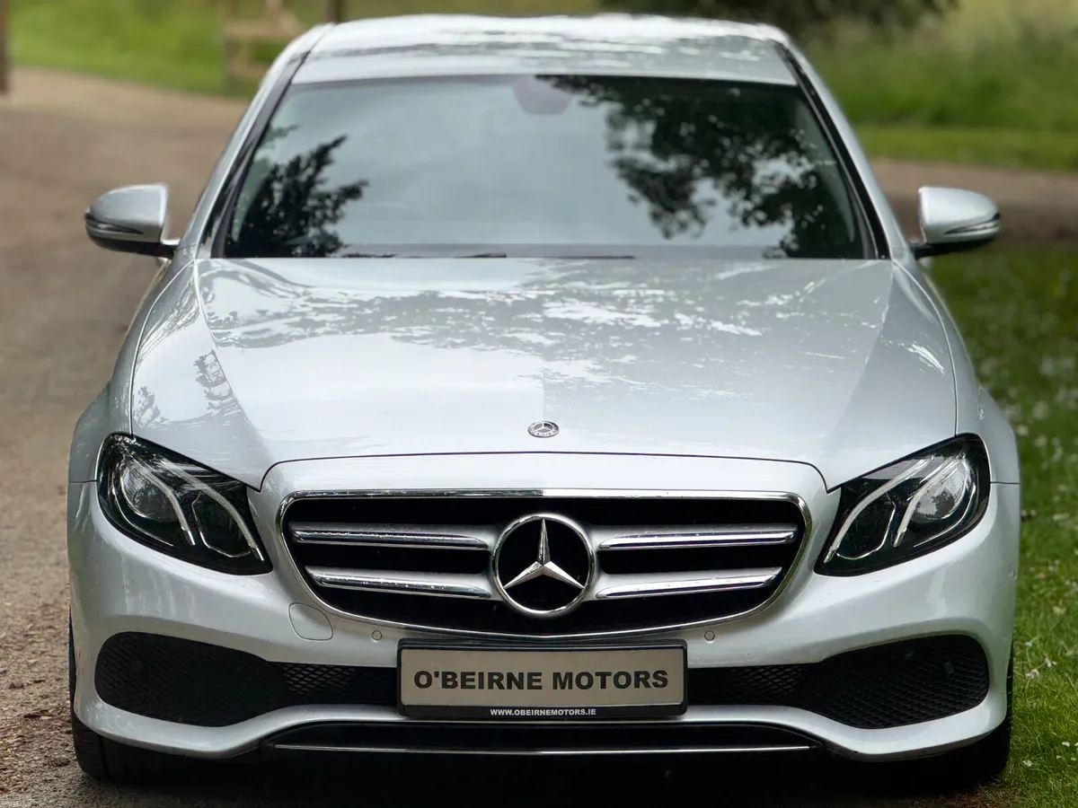 E220D AVANTGARDE * HIGH SPEC * - Image 3