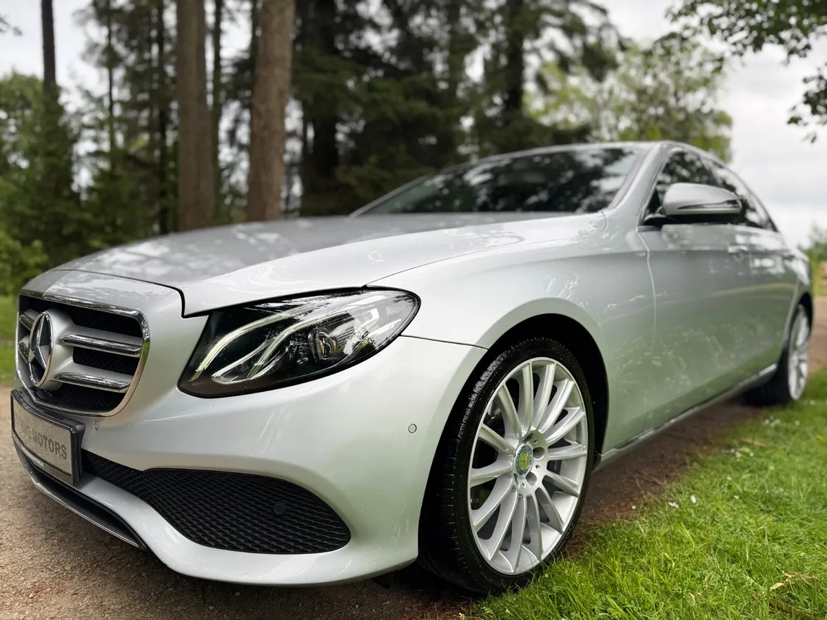 E220D AVANTGARDE * HIGH SPEC * - Image 1