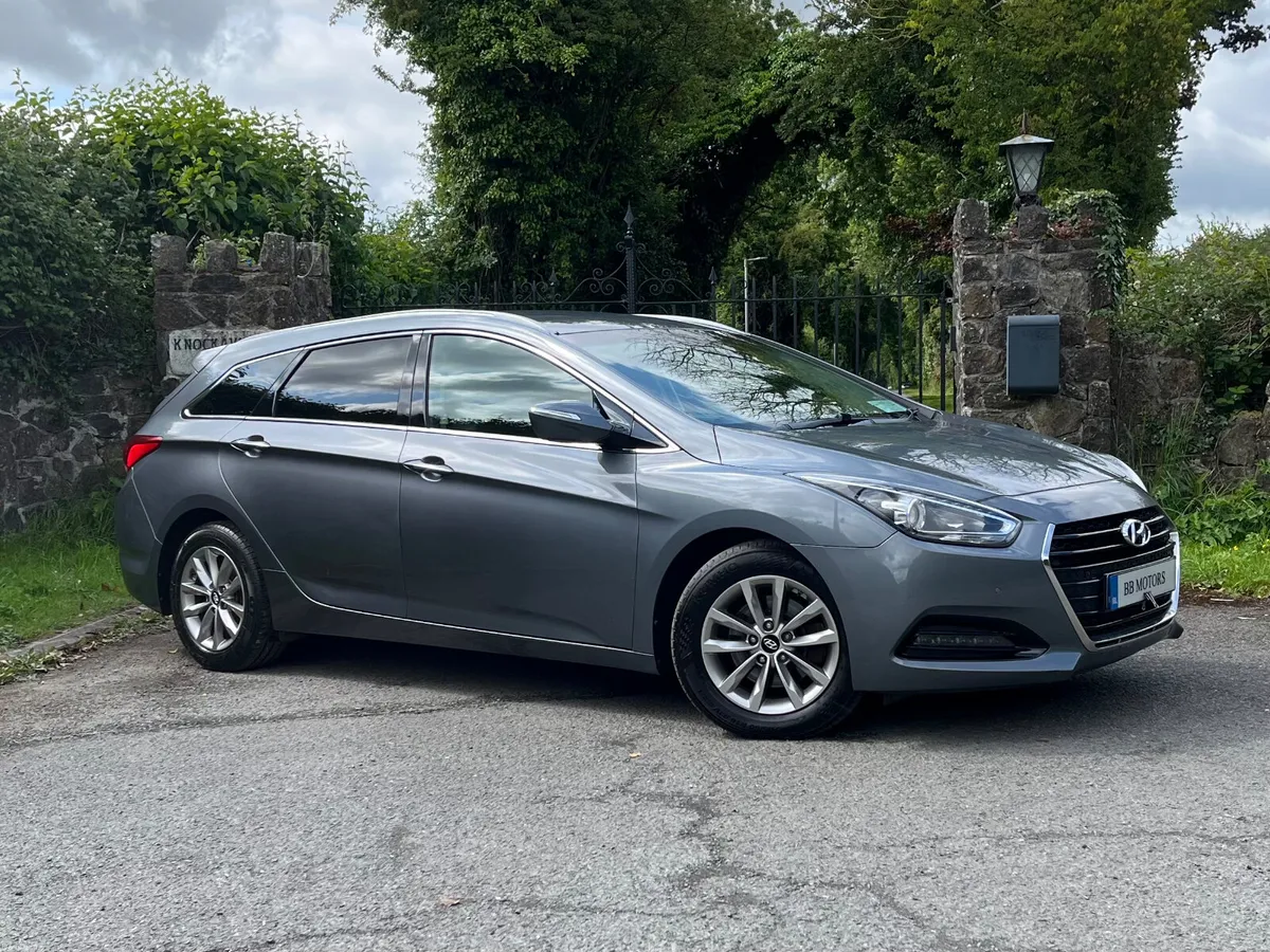 Hyundai i40 Executive 1.7 Diesel - Image 2