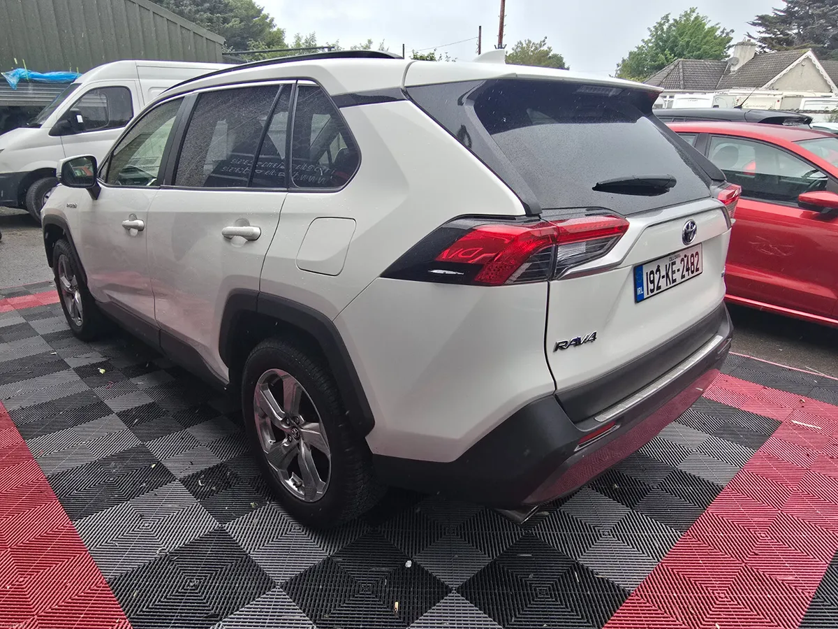 192 TOYOTA RAV4 SOL HYBRID new NCT 5/2027 - Image 4