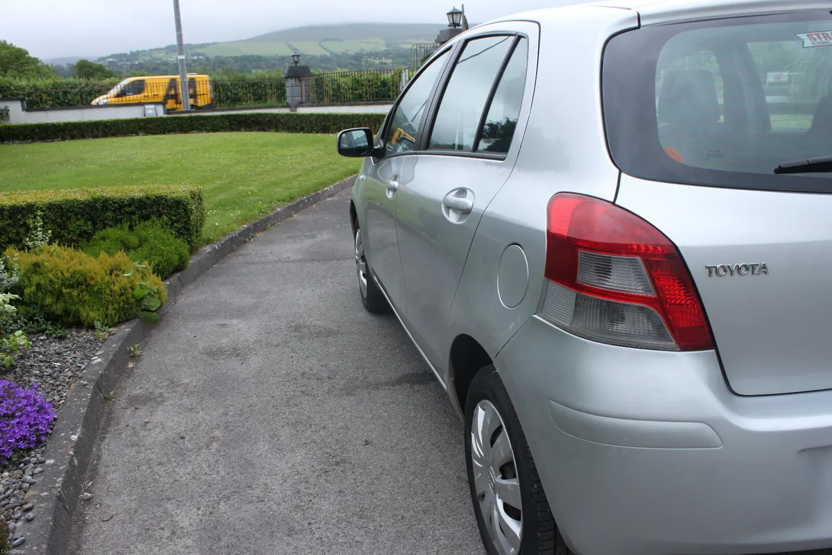 Toyota Yaris MC 1.0 LUNA, 2011 - Image 4