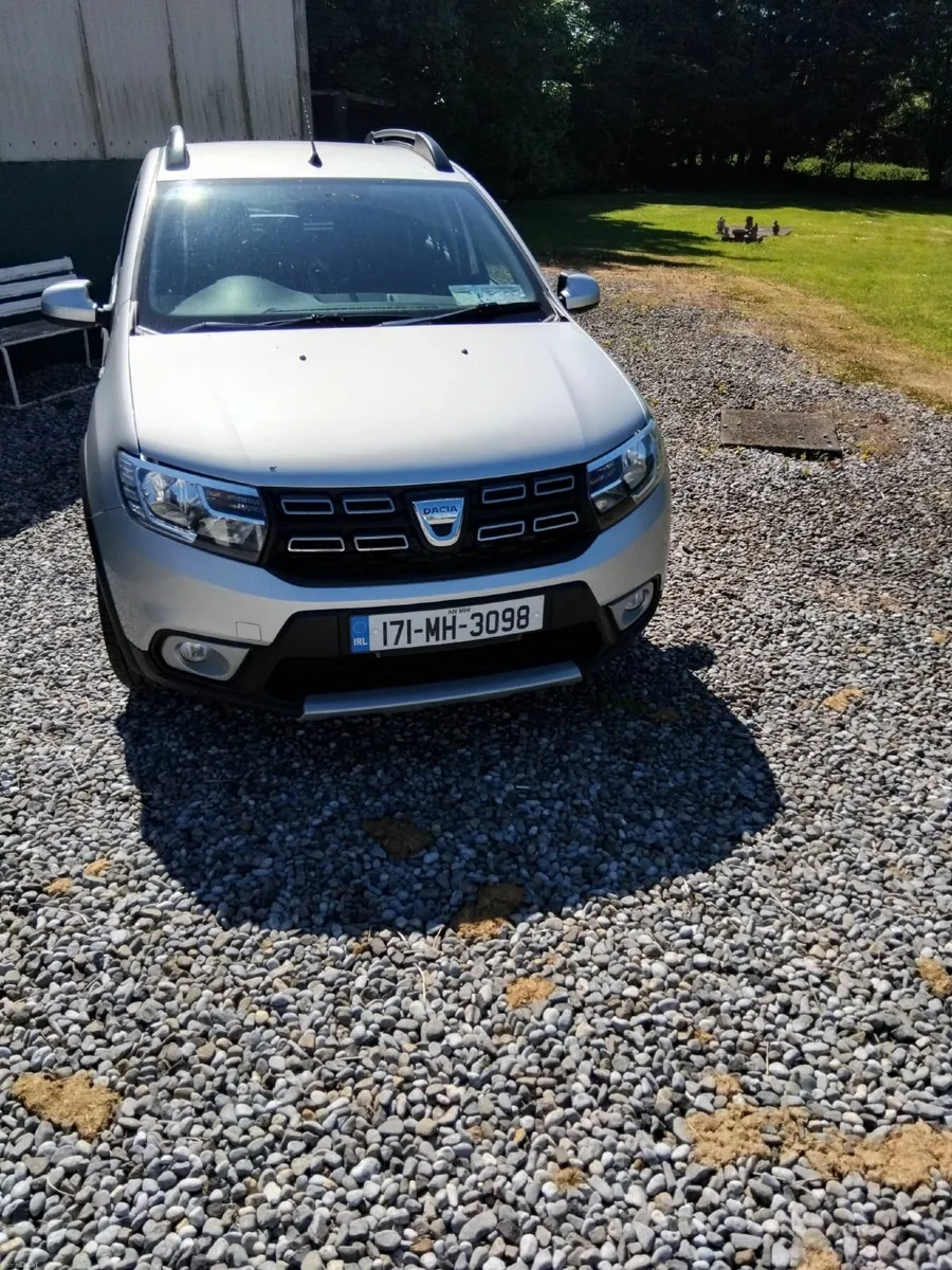 Dacia Sandero Stepway 2017 Signature Price Drop - Image 3