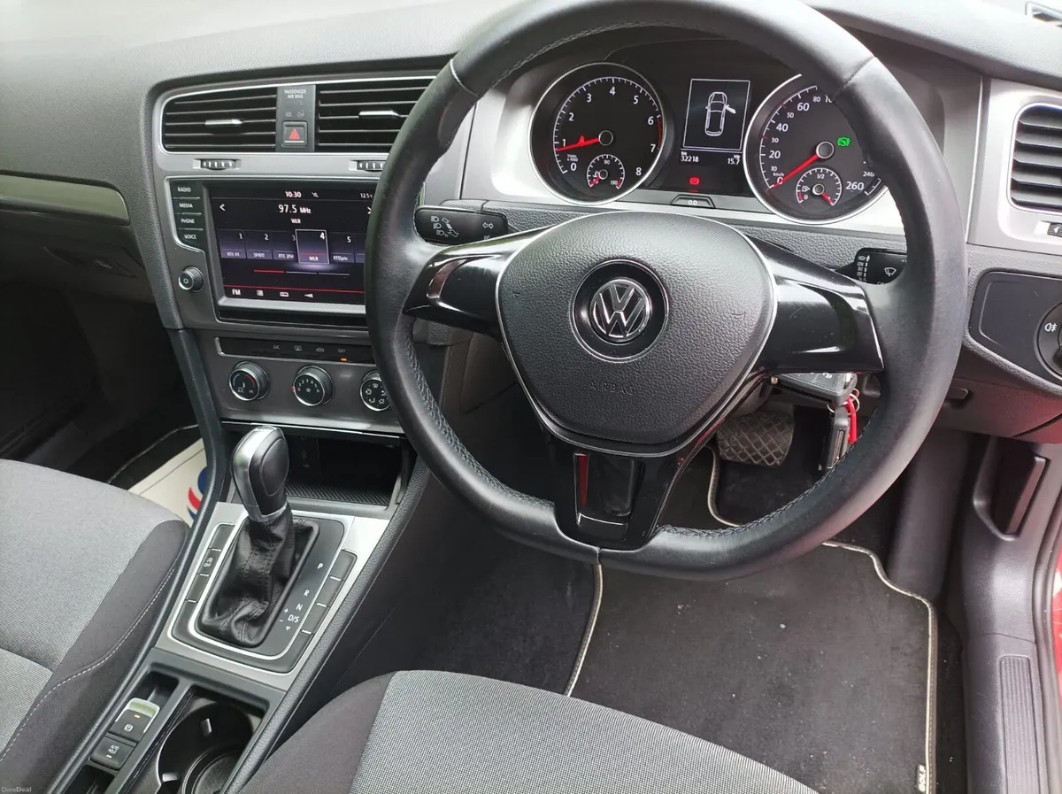 VW Golf 1.2 TSI Auto Anniversary Edition 2016 - Image 2