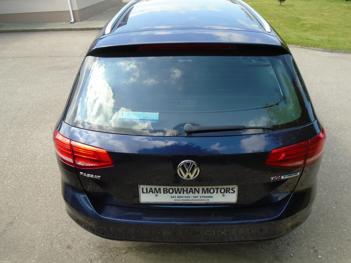 Volkswagen Passat 2015,Leather estate,1.6-tdi 6sp - Image 6