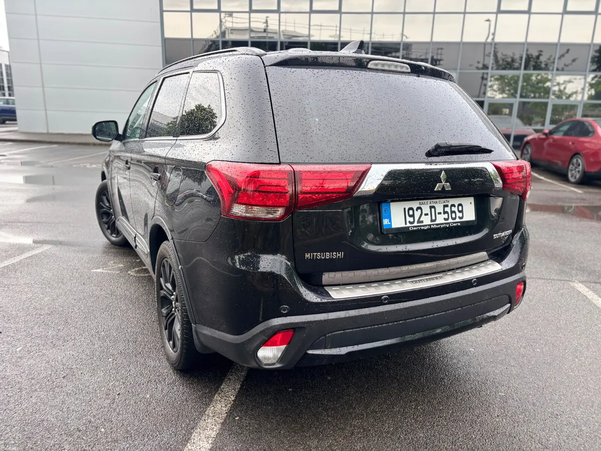 192 Mitsubishi Outlander DI- D ~ Seven Seats  Auto - Image 4