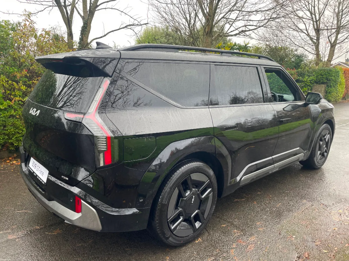 Kia EV9 *Electric GT-Line Range Over 500KM FAST CH - Image 4