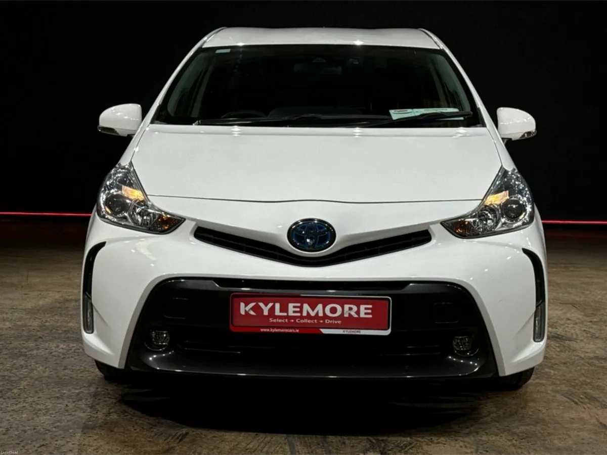 Toyota Prius 1.8 HYBRID AUTOMATIC - ALPHA S EDITIO - Image 4