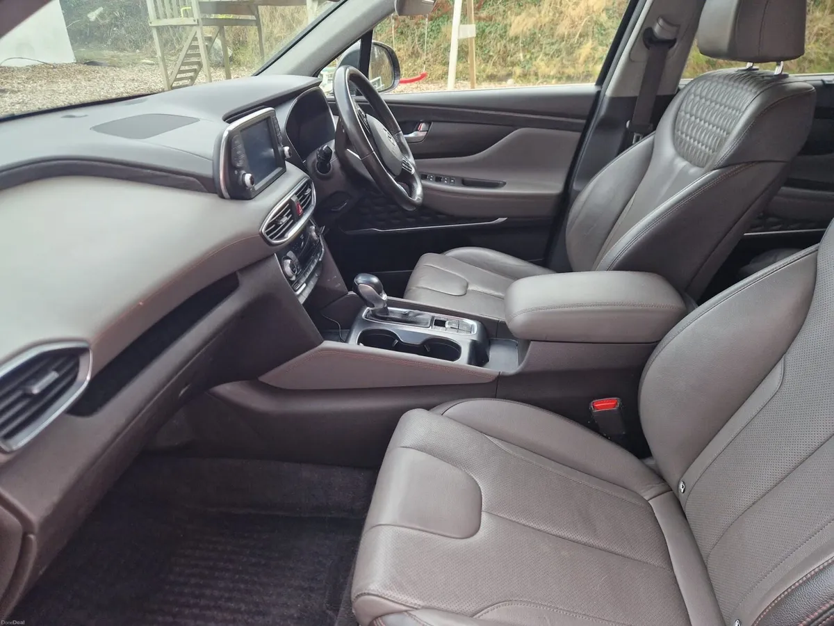 Hyundai Santa Fe - Image 5