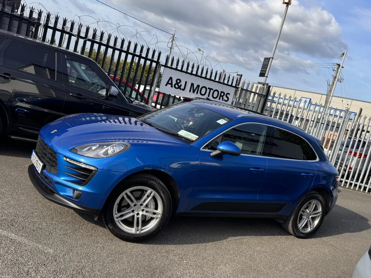16 Porsche Macan S Diesel Automatic - Image 2