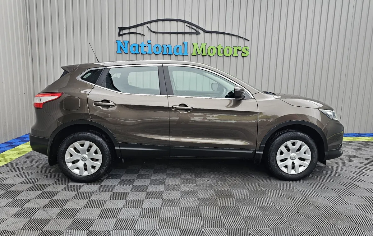 2016 Nissan Qashqai 1.2 Petrol XE - Image 2