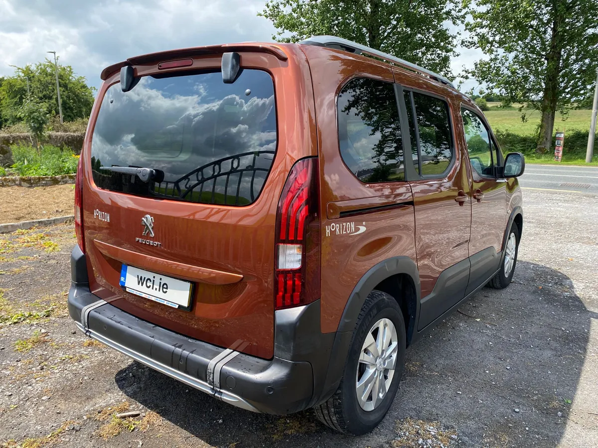 Wheelchair Accessible Peugeot Rifter 2021 - Image 6