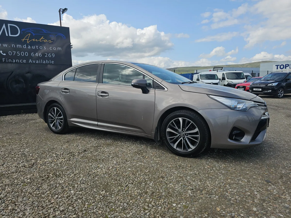 Toyota Avensis 2016 - Image 2