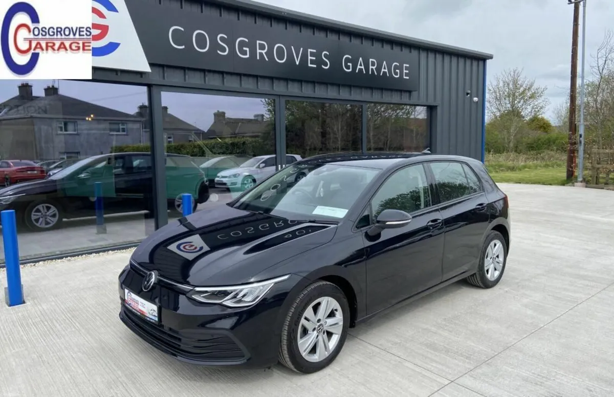 Volkswagen Golf 2023 - Image 1