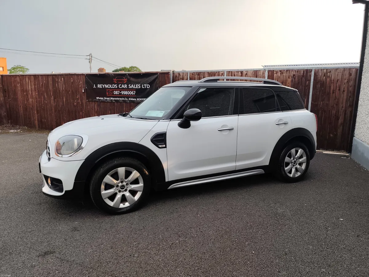 Mini cooper D Countryman 2018 tiny km - Image 2