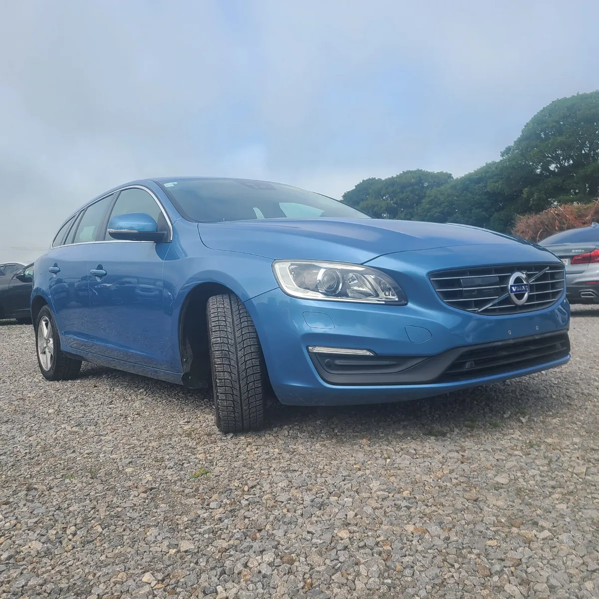 2017 Volvo V60 T3 SE | 1.6L Petrol - Image 3