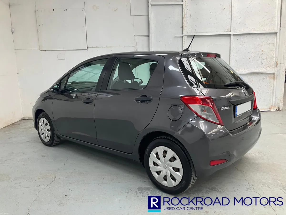 Toyota Yaris 1.0 Terra, 2012 - Image 2