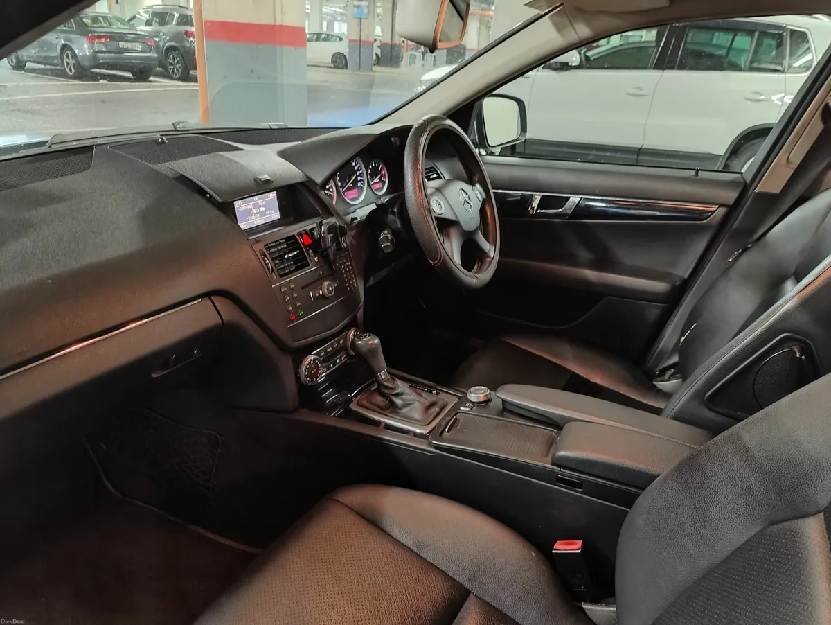 Mercedes-Benz C-Class 2008 - Image 1