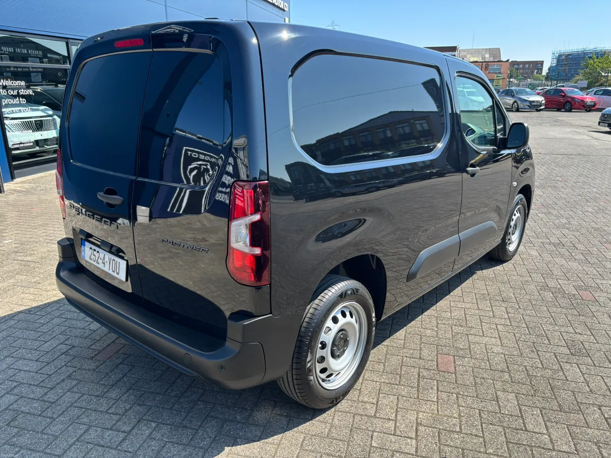 New Peugeot Partner Professional + 650kg - Image 4