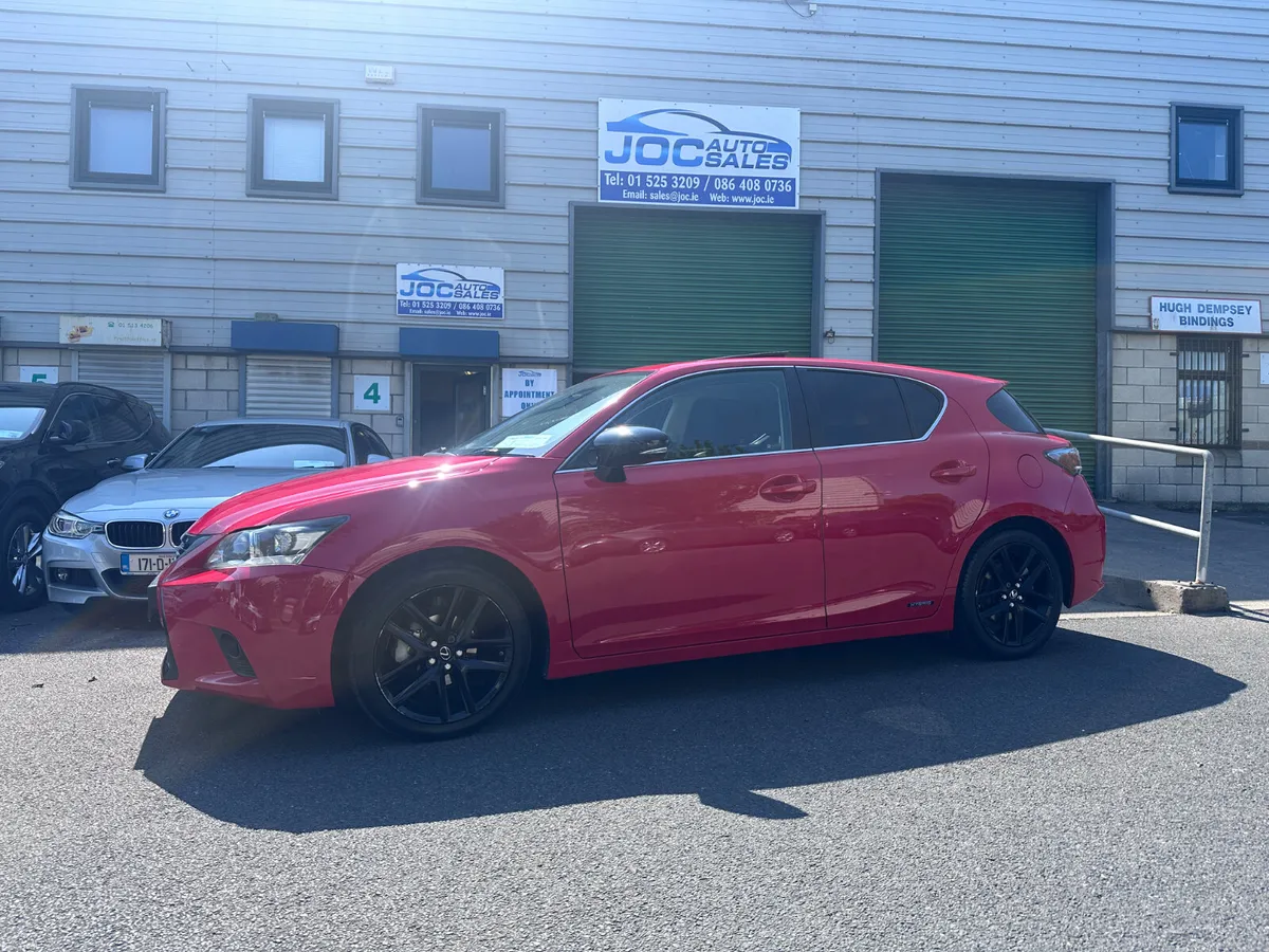 Lexus CT200H Sport, 2016 - Image 1