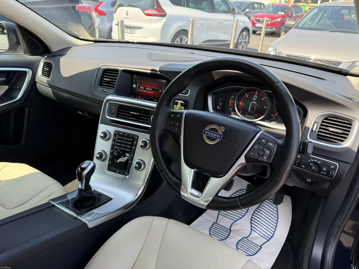 182 Volvo S60 D2 SE Diesel Saloon. Low Mileage - Image 4