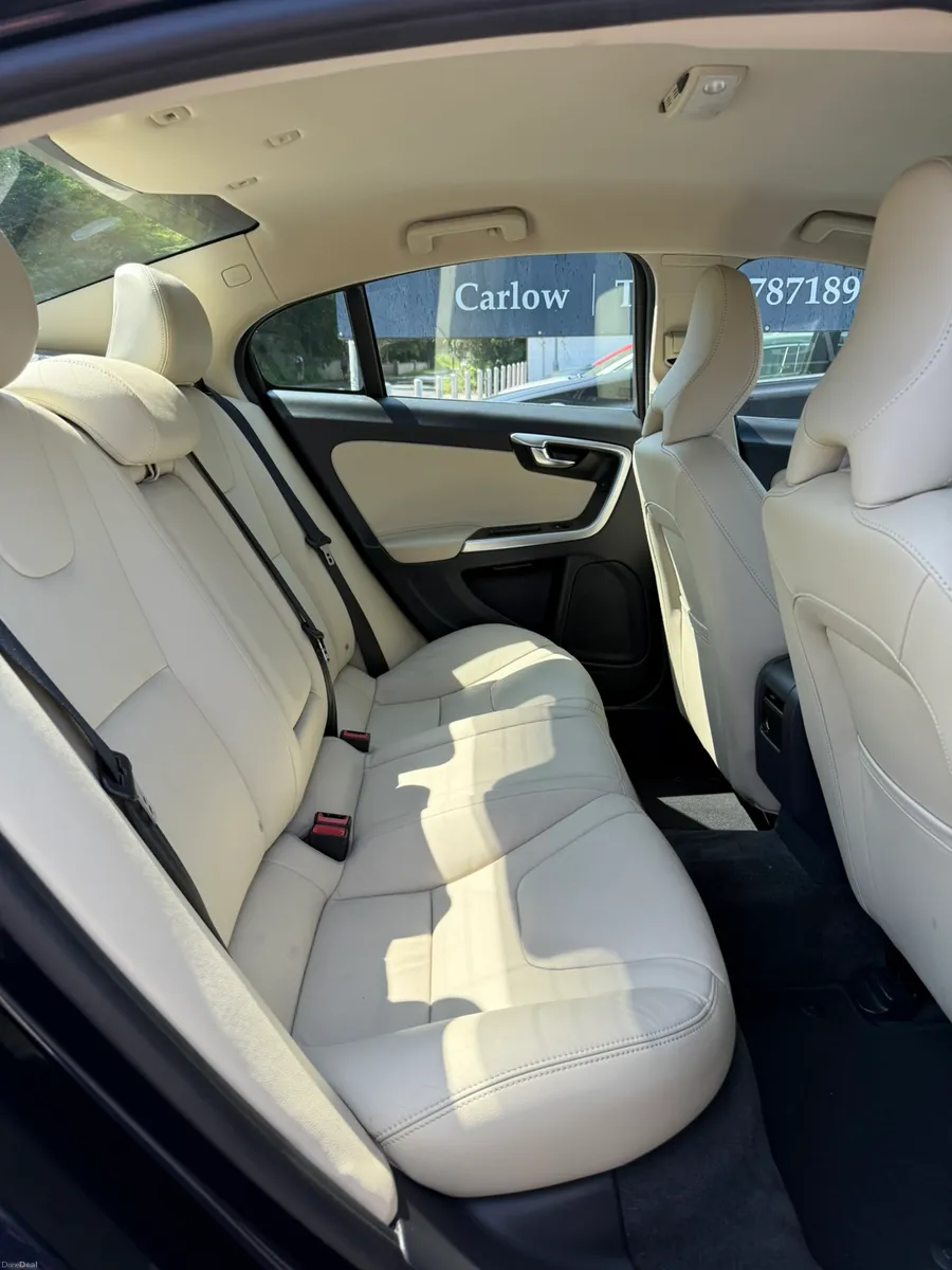 182 Volvo S60 D2 SE Diesel Saloon. Low Mileage - Image 6