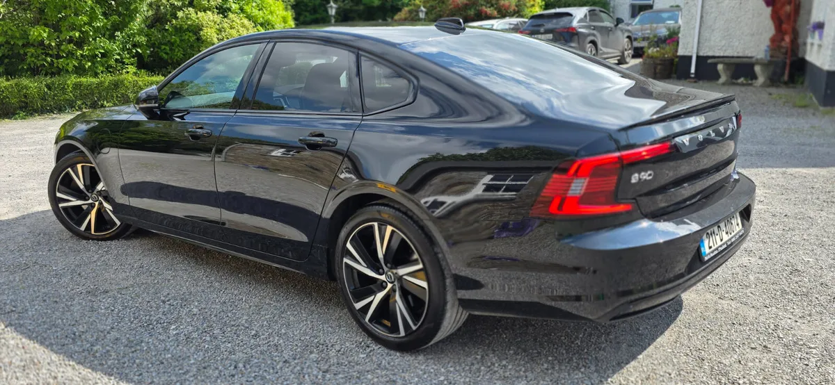 Volvo S90 2021 R DESIGN T8 4WD - Image 5