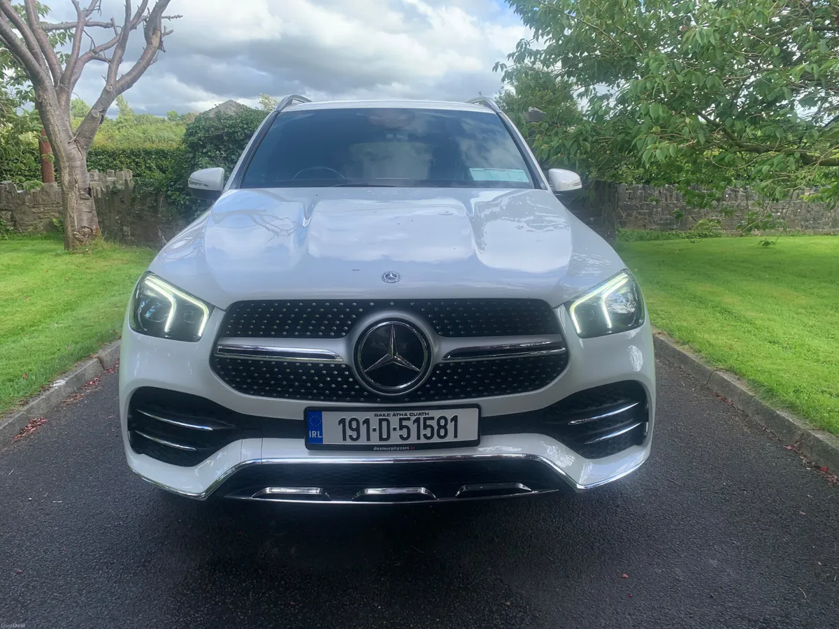 Mercedes-Benz GLE 2019 300d AMG - Image 4
