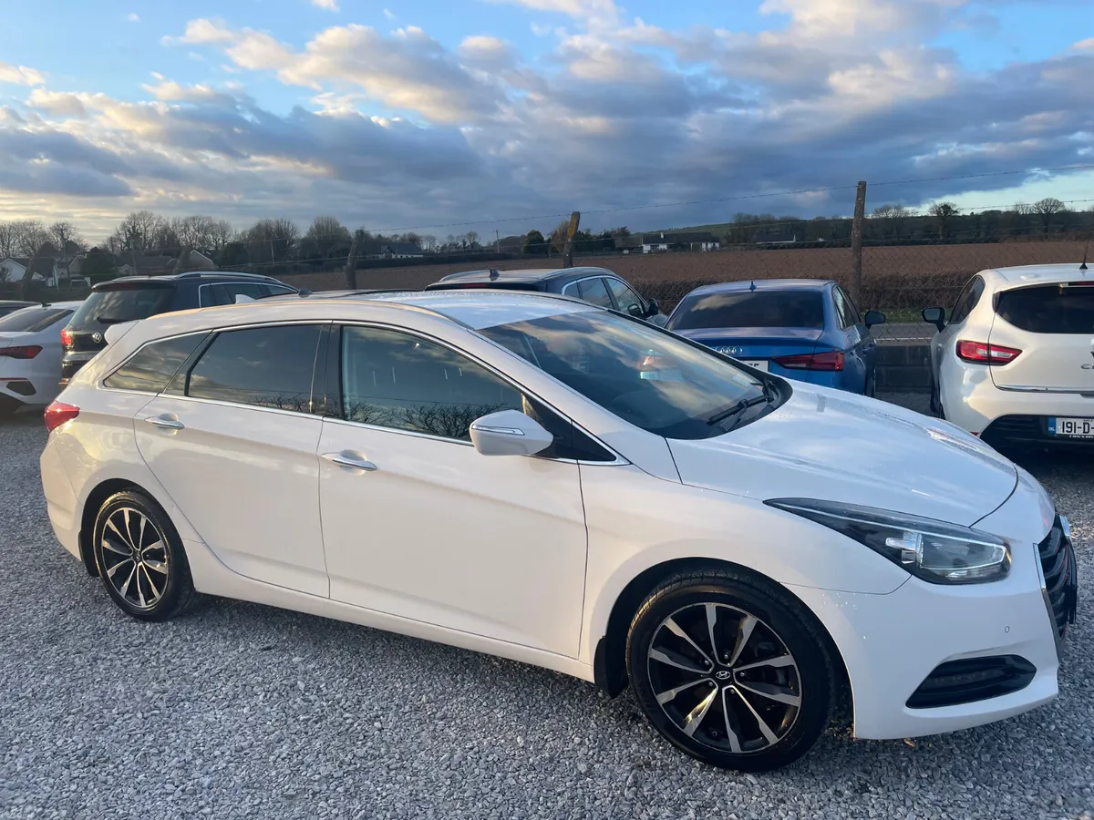 Hyundai I40 - Image 2