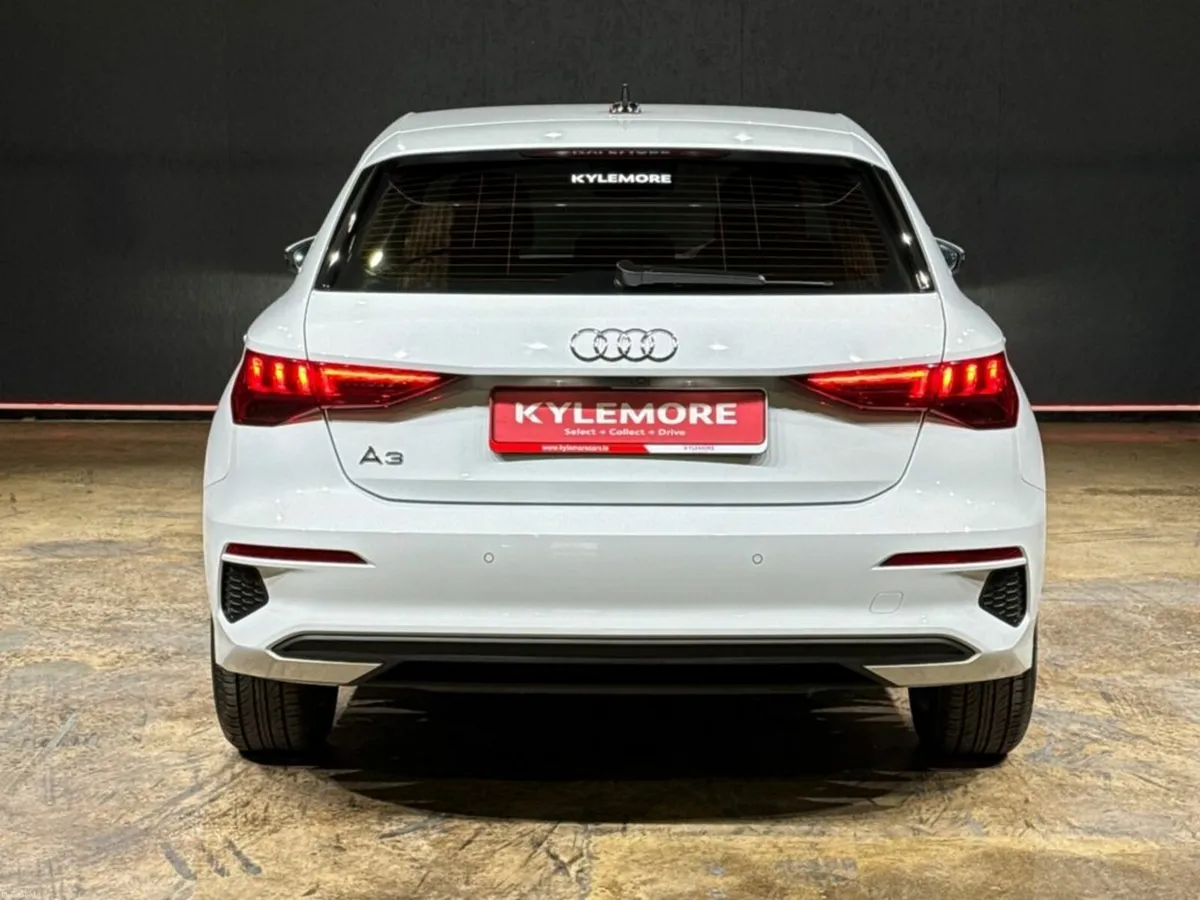 Audi A3 FACELIFT MODEL - 1.0 TFSI AUTOMATIC - REVE - Image 4