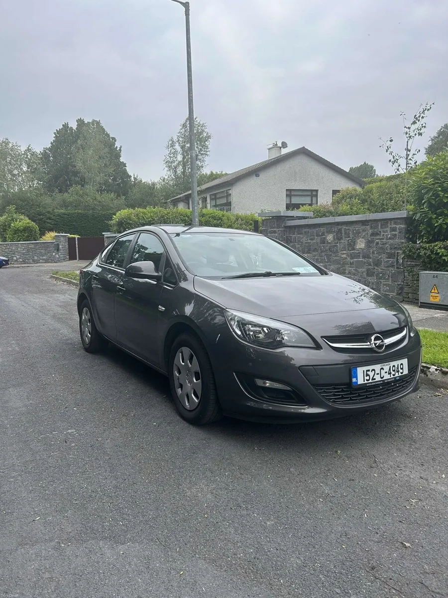 Opel astra (152), very low milage ,1.4 petrol - Image 1