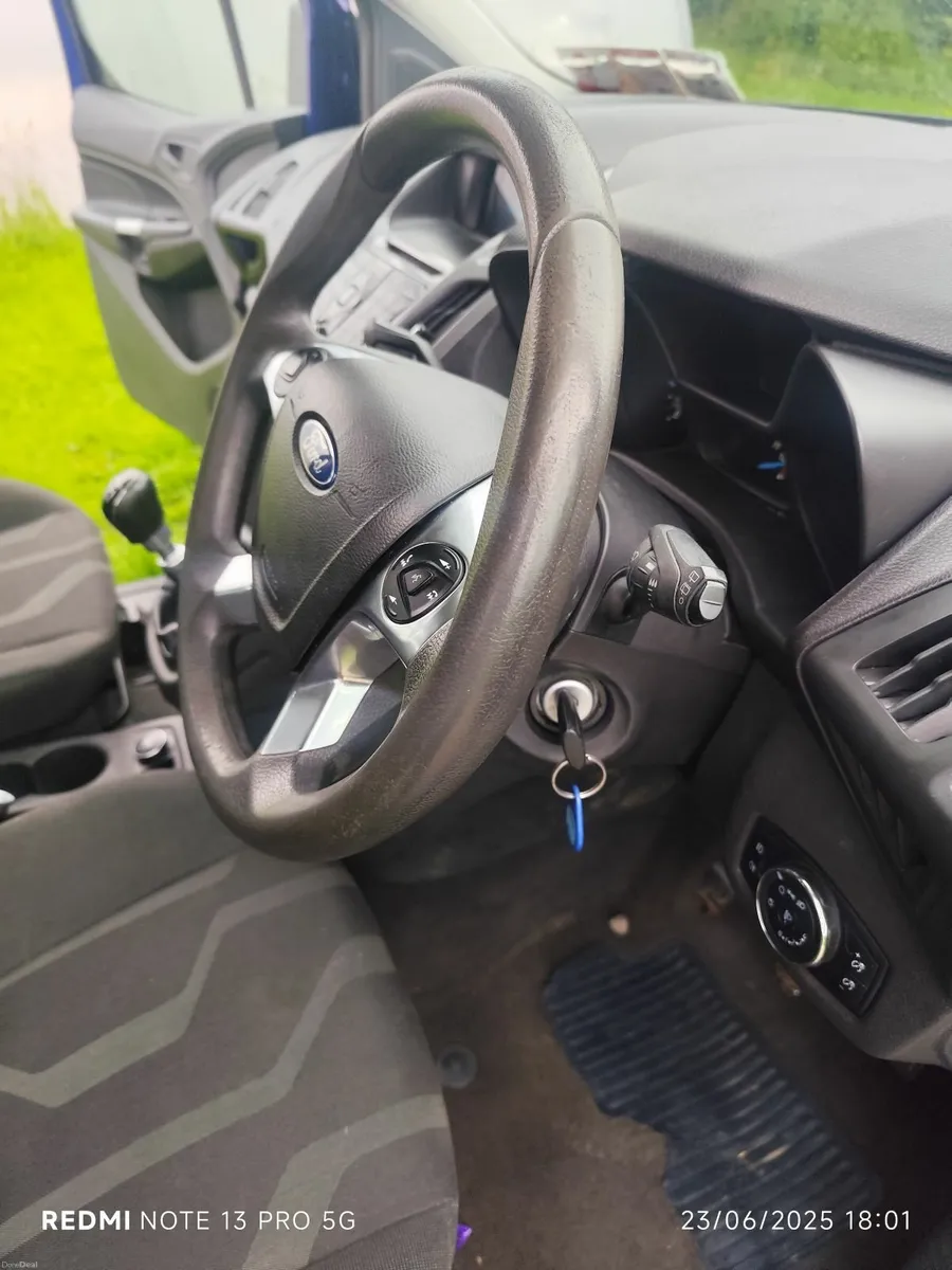 Ford Tourneo 2015 - Image 4