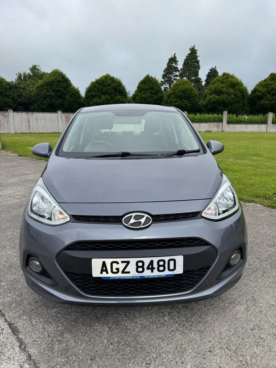 👌Hyundai i10 AUTO / ONLY 30k miles!! / SPOTLESS - Image 2
