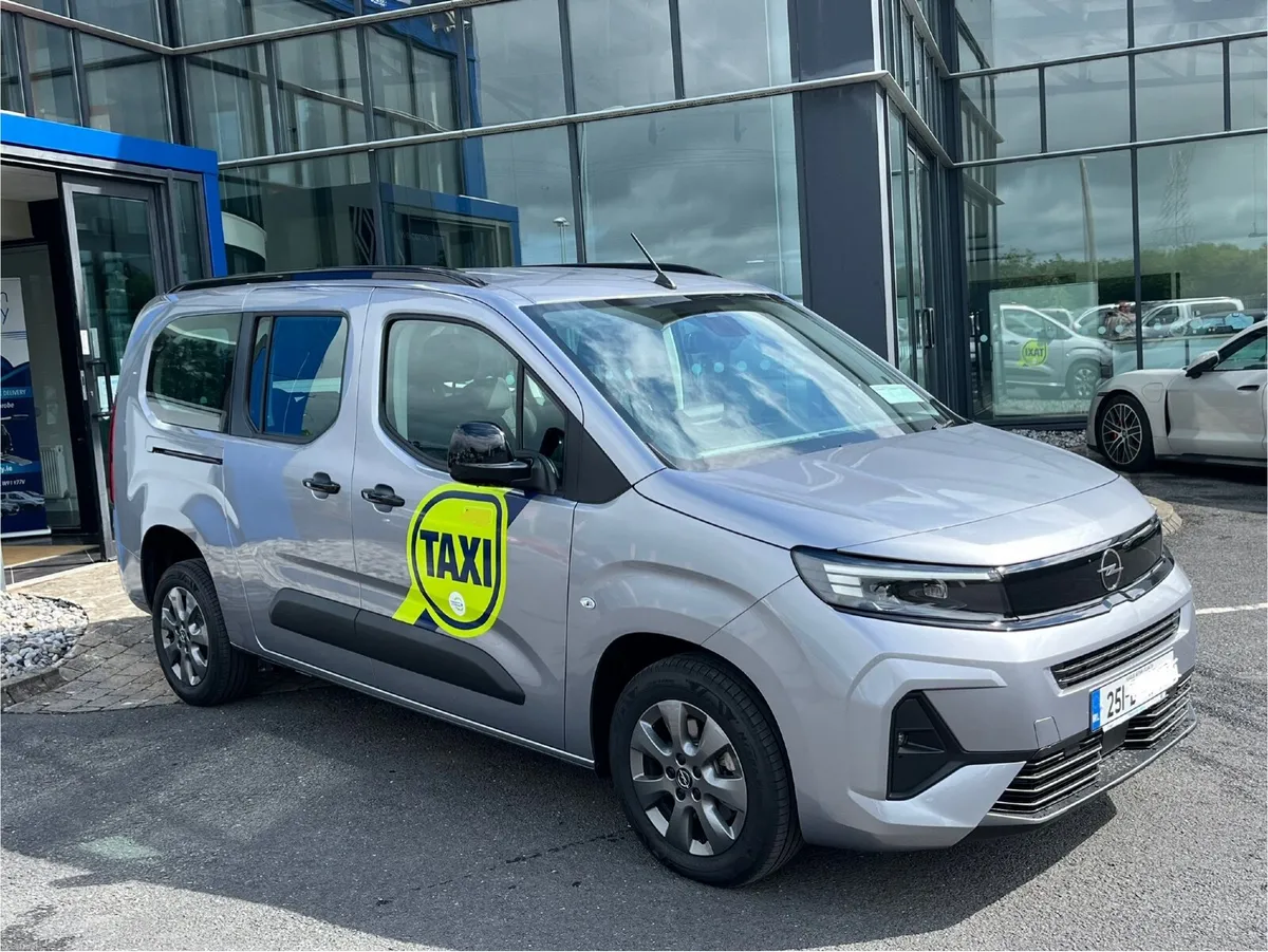 Opel Combo 2026 Auto WAV Taxi Spec Available - Image 1