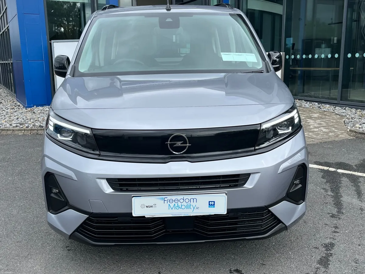 Opel Combo 2026 Auto WAV Taxi Spec Available - Image 5