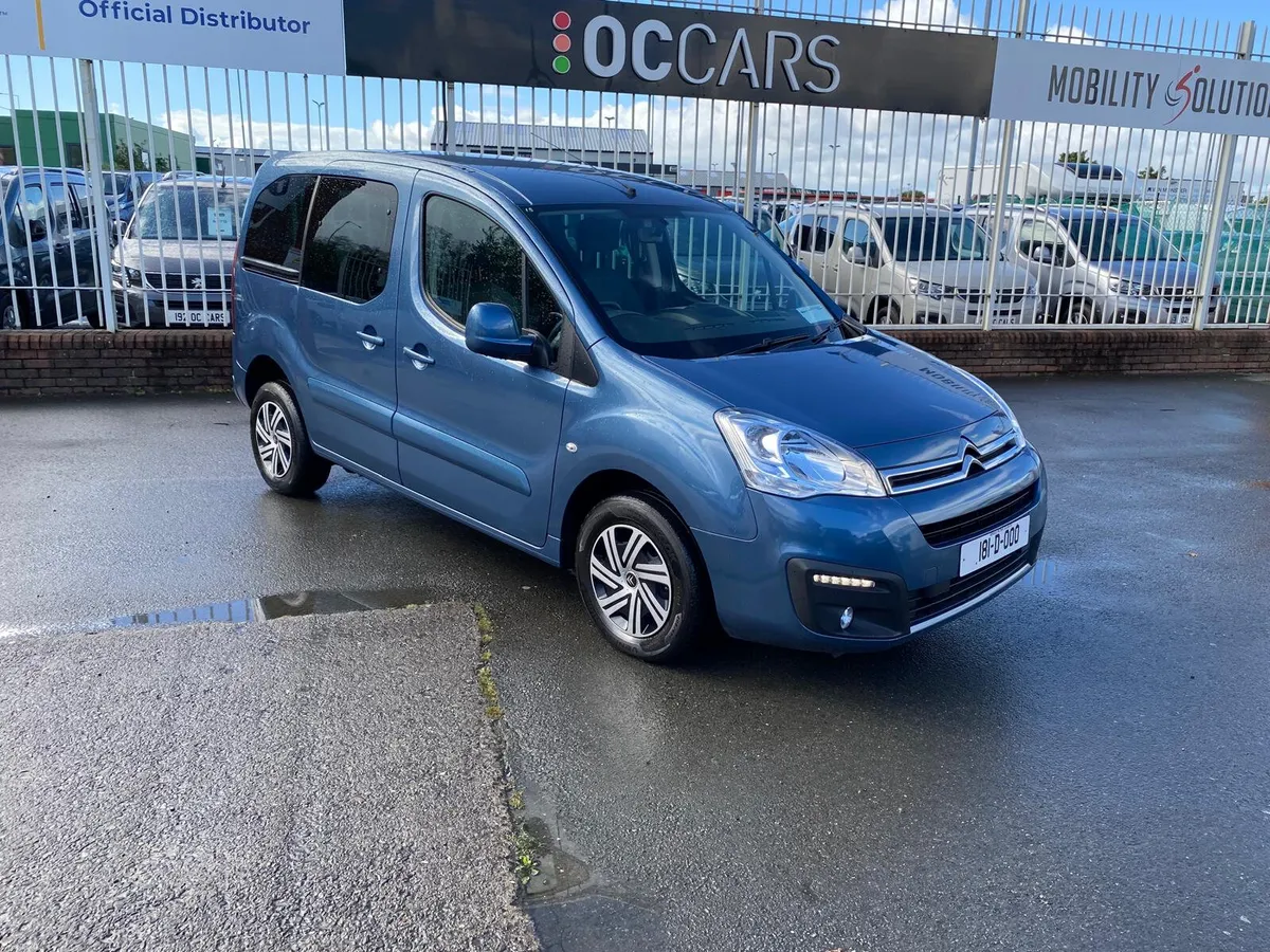 2018 Citroen Berlingo Feel 3 setas + wc - Image 2