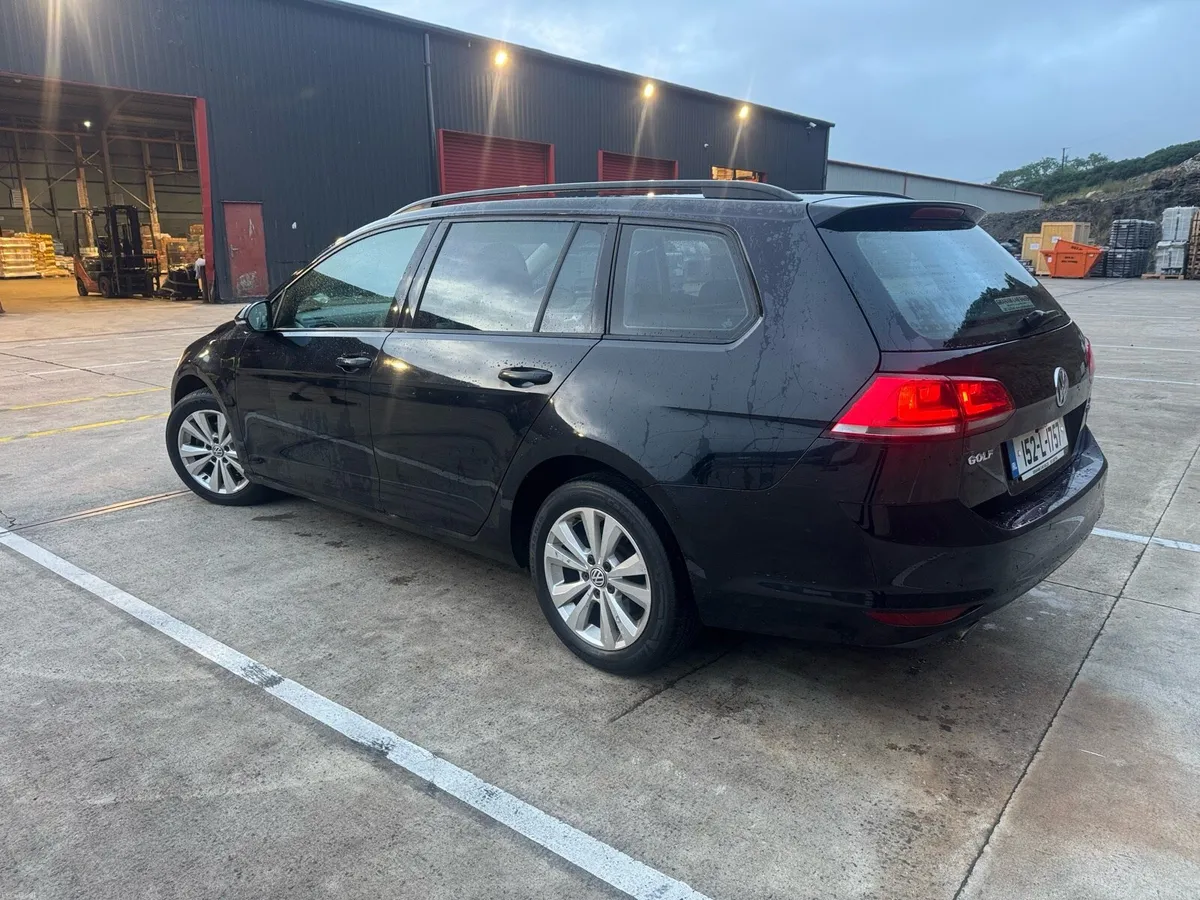 Volkswagen Golf - Image 4