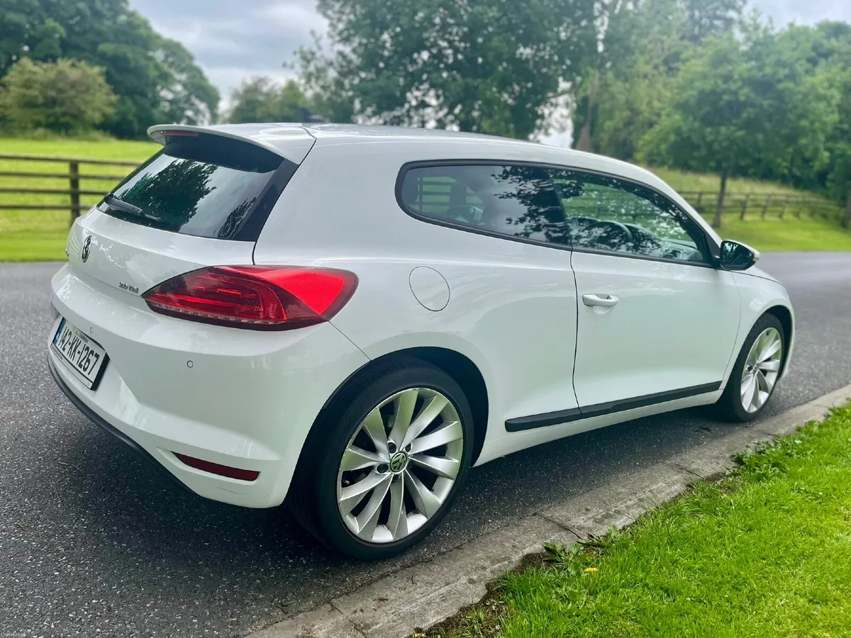 Volkswagen Scirocco TDI GT BlueMotion Technology - Image 2